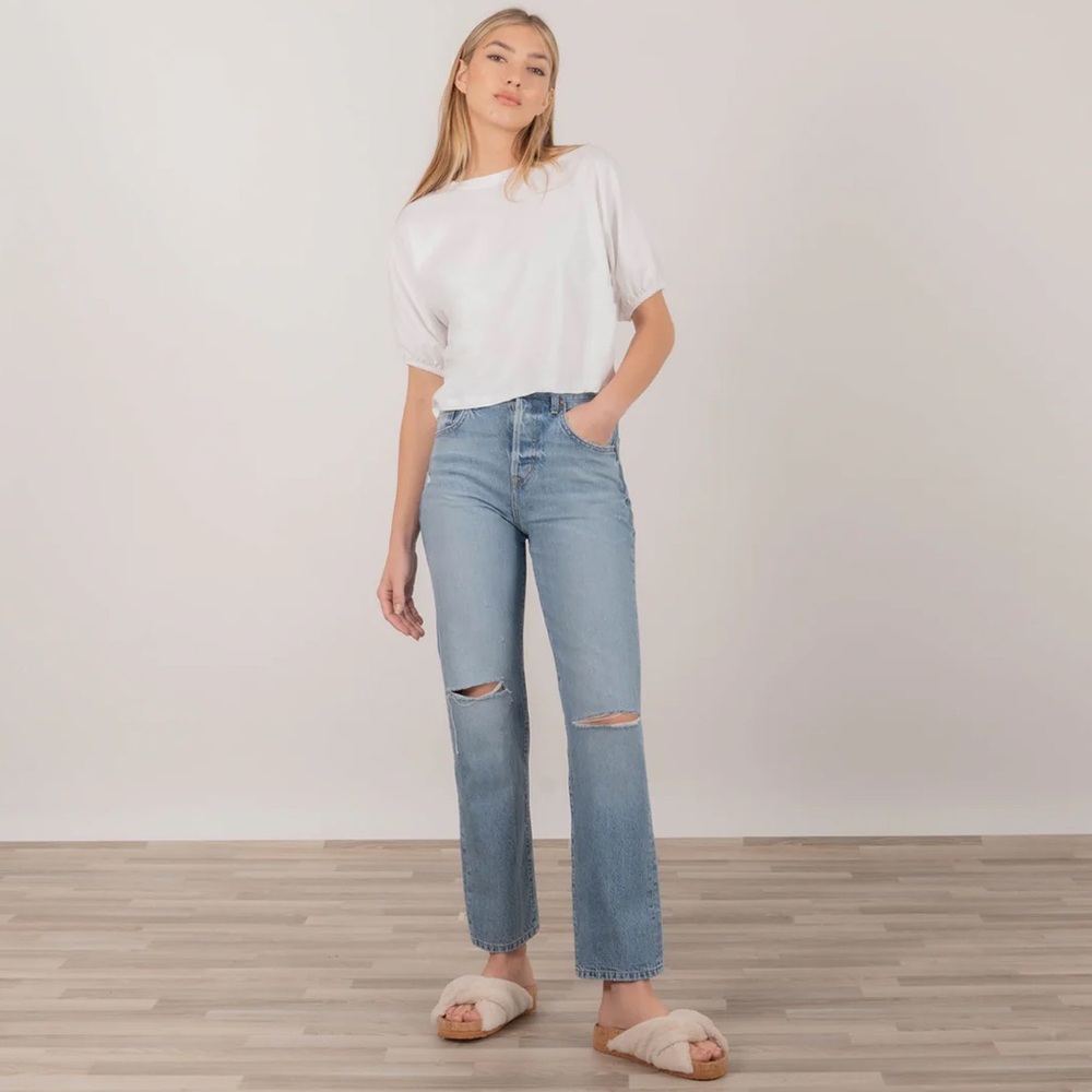 Brand new level 99 jeans 90’s style in size 24